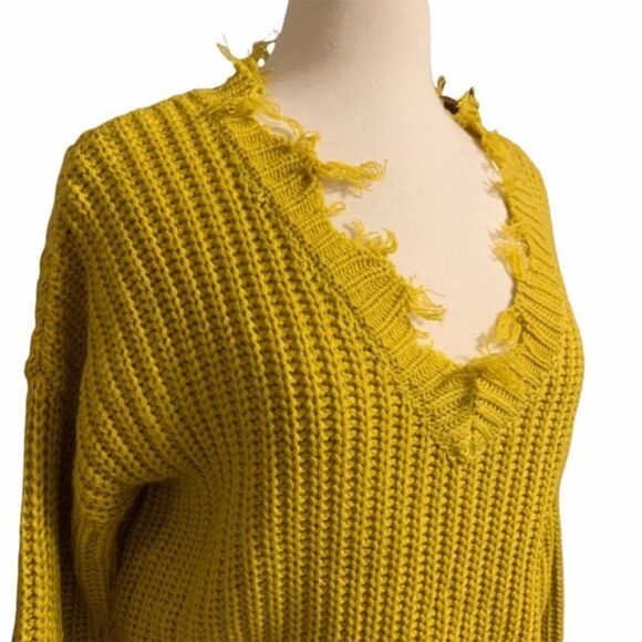 Love Tree Sweater Size Small - Picture 5 of 6